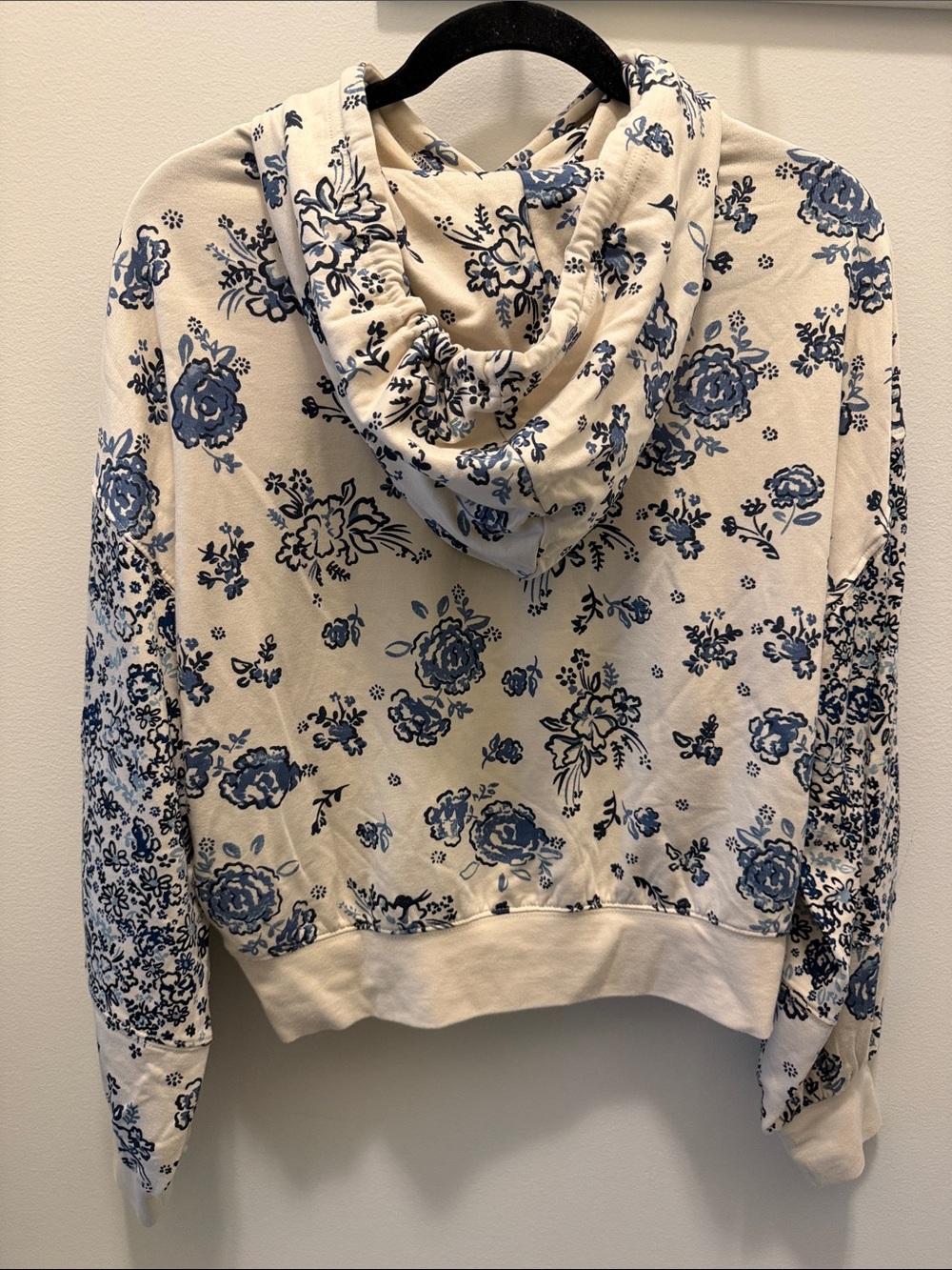Floral sweatshirt - Picture 14 of 14
